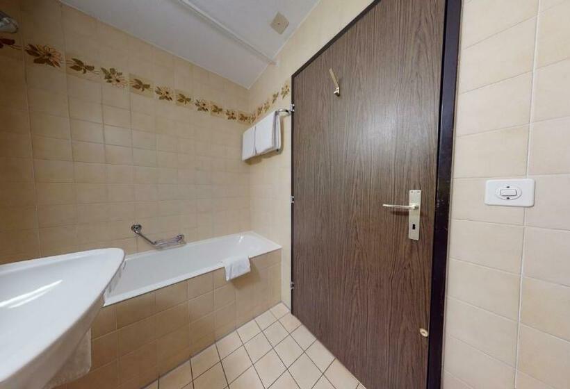 旅馆 Hôtel Du Grand Pré