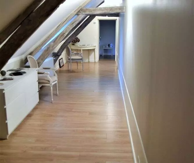 ベッドアンドブレックファースト Les Chambres D Hôtes   Le Colombier