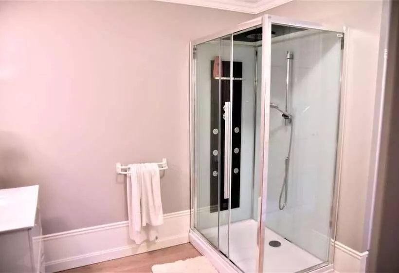 ベッドアンドブレックファースト Les Chambres D Hôtes   Le Colombier