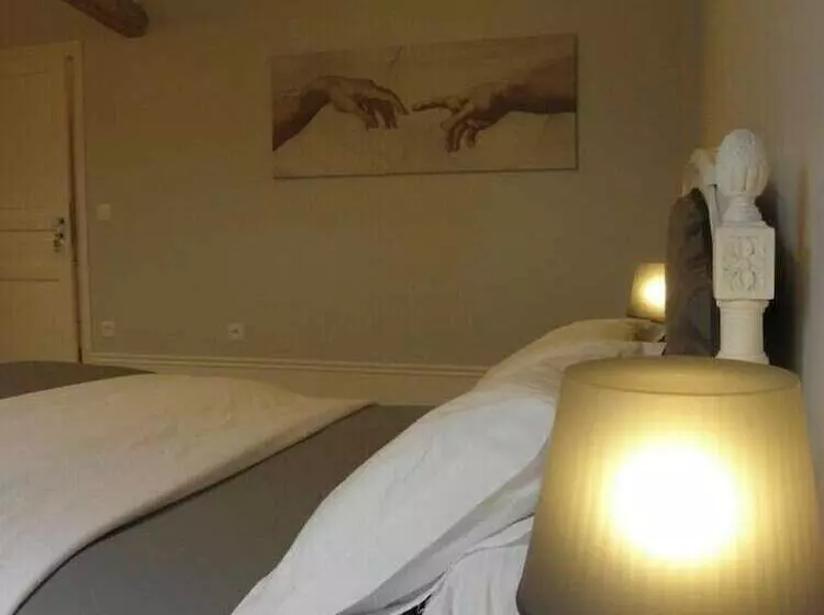 ベッドアンドブレックファースト Les Chambres D Hôtes   Le Colombier