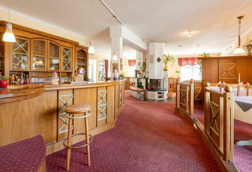 酒店 Am Wariner See