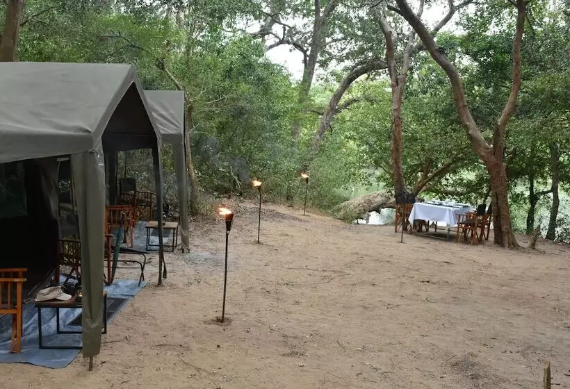 Hotelli Explorer By Eco Team   Kumana National Park