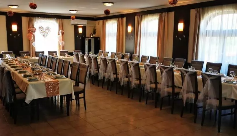 Hotelli Patyi étterem és