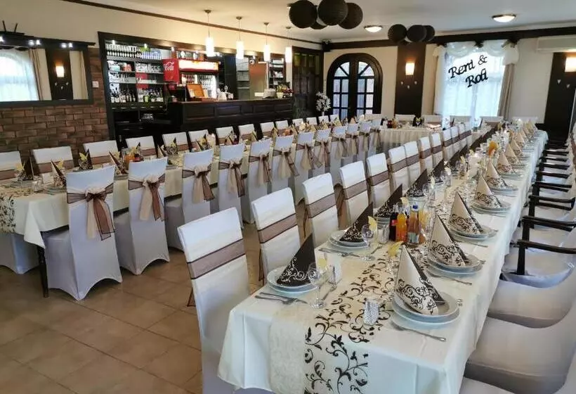 Hotelli Patyi étterem és