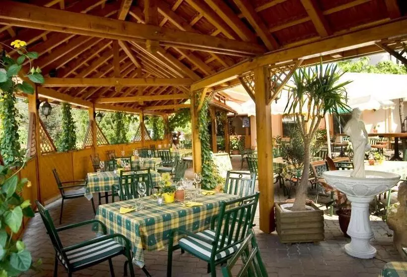 ホテル Restaurant Fischerwirt