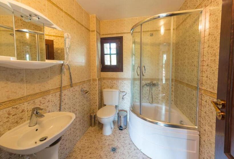 פנסיון Complex Rayuvski Han