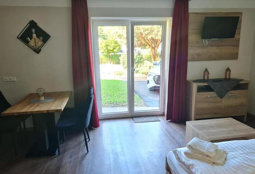 ペンション Das Alpensee