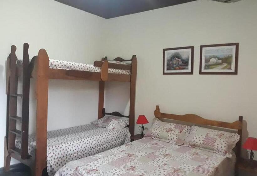 ペンション Pousada Recanto águas Vivas