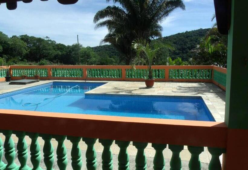 ペンション Pousada Recanto águas Vivas