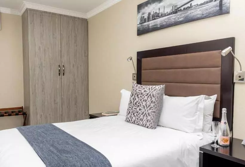 Majatalo Q's Boutique Stay