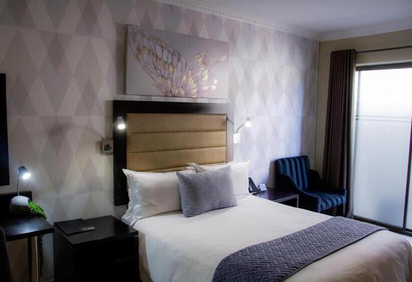 Пансион Q's Boutique Stay