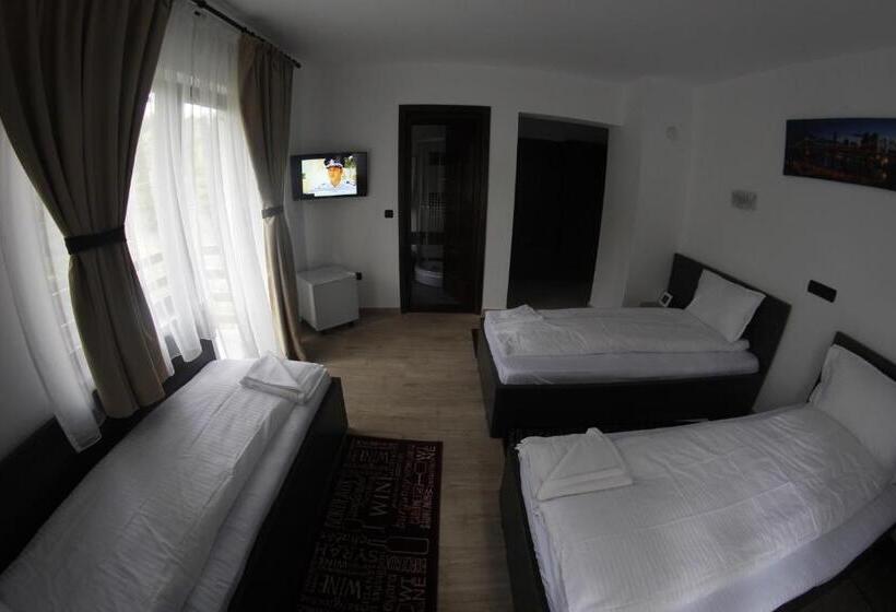 پانسیون Casa Laur Cu Plajă Privată