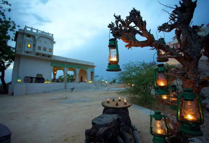 Lomakeskus Brij Lakshman Sagar, Pali