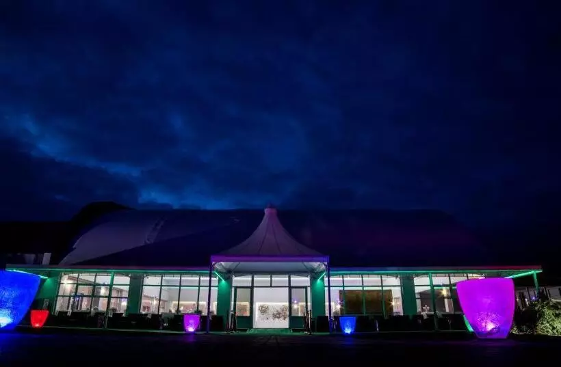 リゾートホテル Juliana Platinum Brad