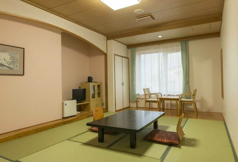 旅館 Nanporo Onsen Heart & Heart