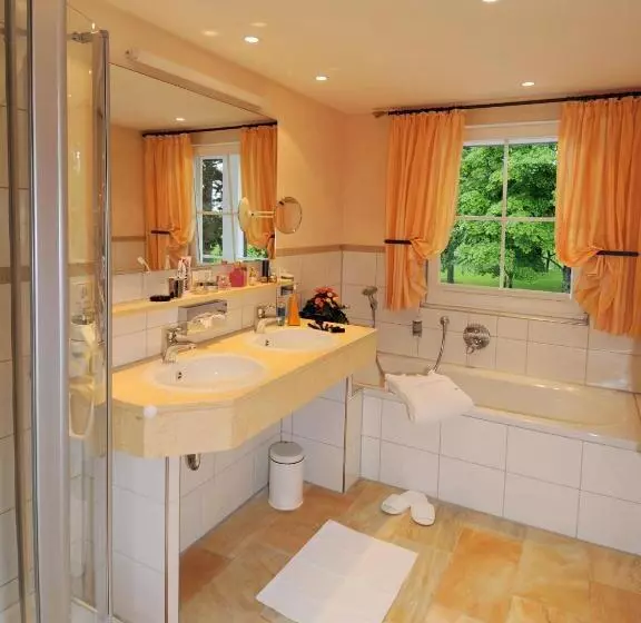 Schwarzwaldhotel Oberwiesenhof