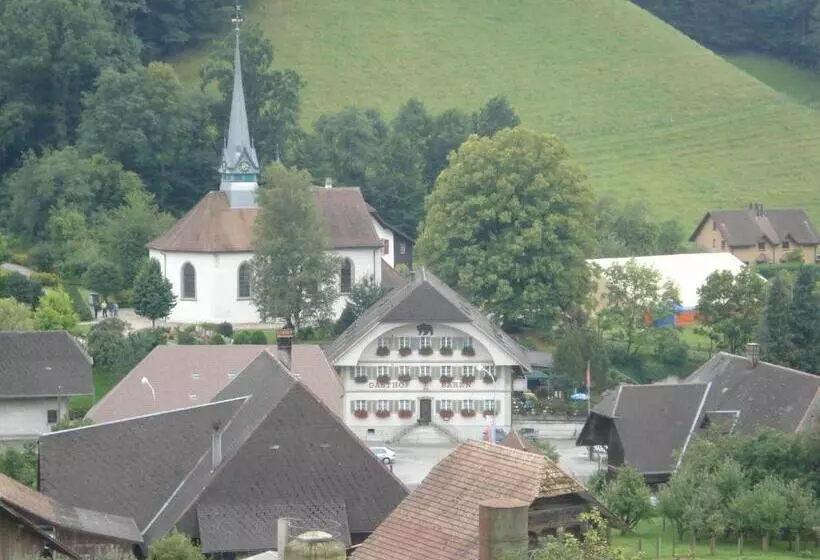 Retkeilymaja Garni Bären Rüegsau