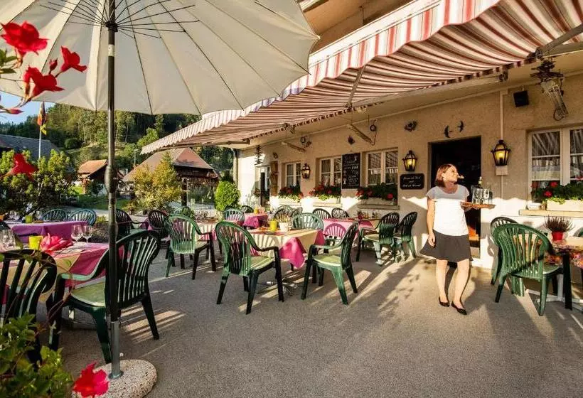 Retkeilymaja Garni Bären Rüegsau