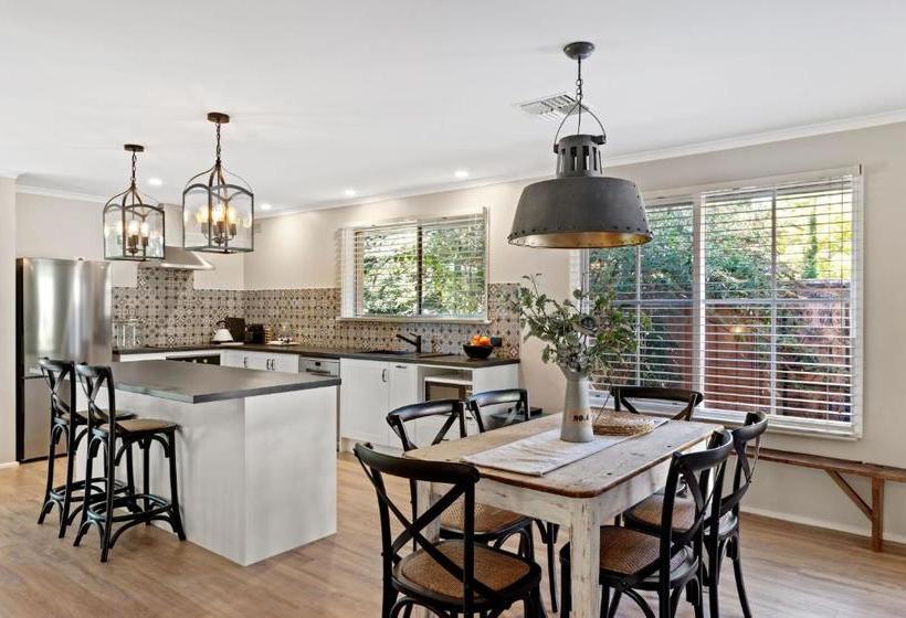 مبيت وإفطار Adelaide Hills Retreats