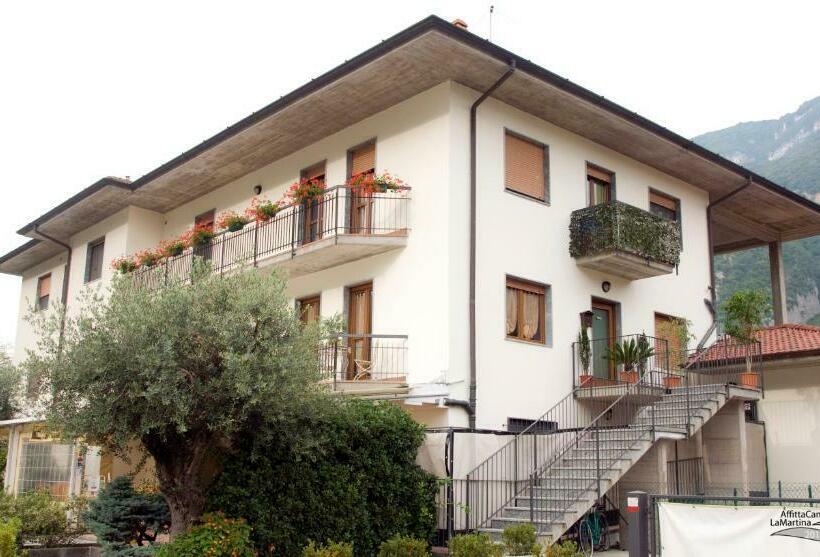 住宿加早餐 Affittacamere La Martina