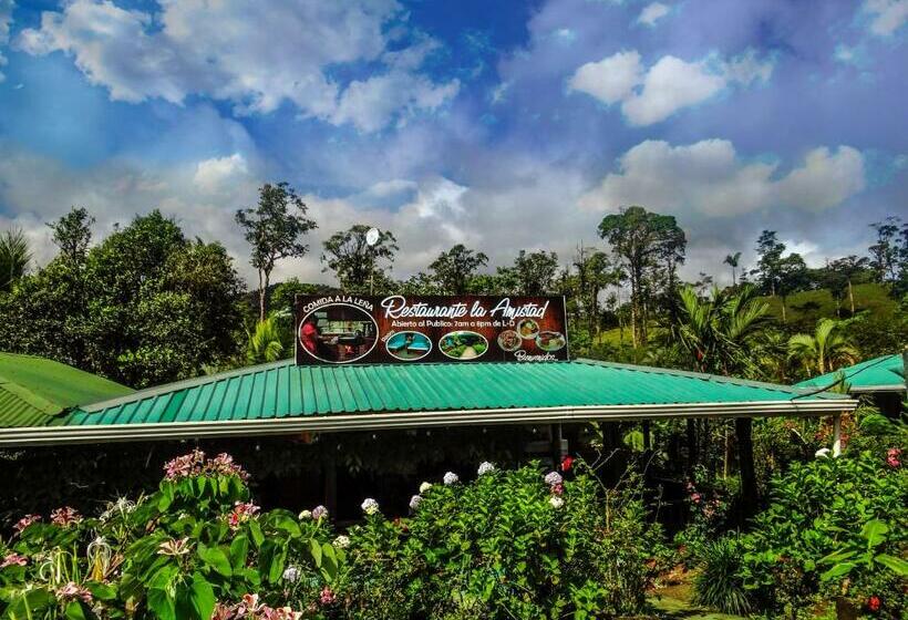 ベッドアンドブレックファースト Cabinas Río Celeste La Amistad