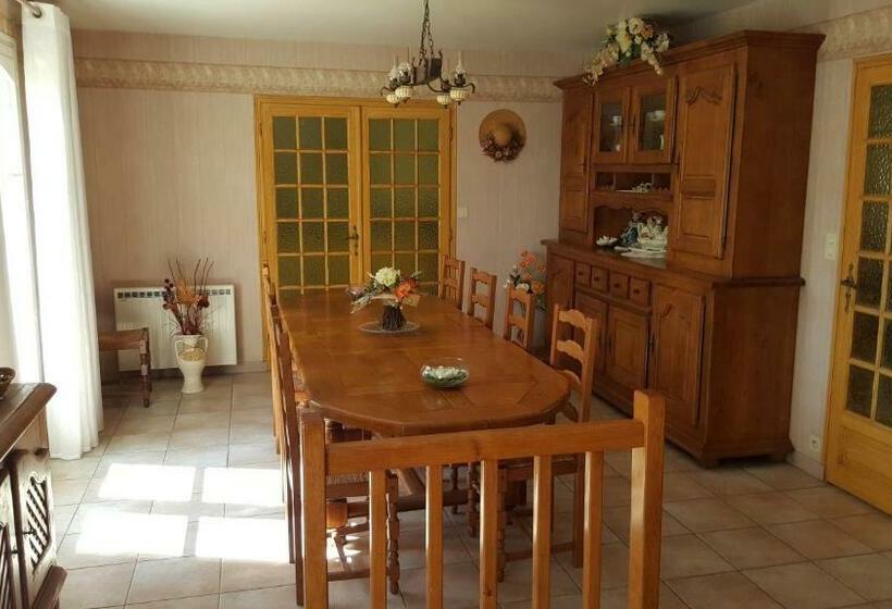 Bed and Breakfast Chambres D Hôtes D Evelyne