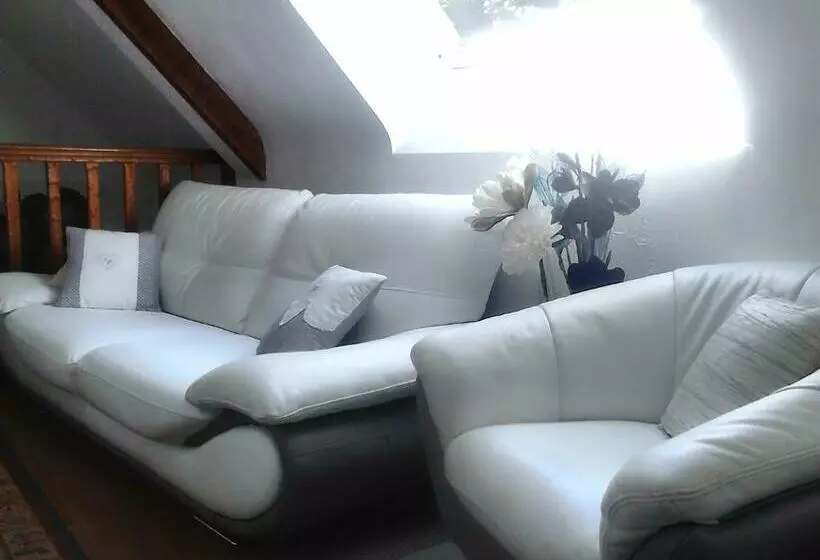 Aamiaismajoitus (B&B) Chambres D Hôtes D Evelyne