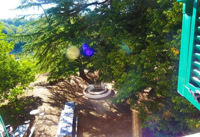 ベッドアンドブレックファースト La Celestina