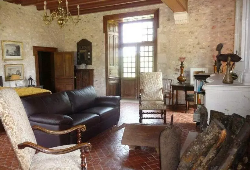Aamiaismajoitus (B&B) Le Claveau