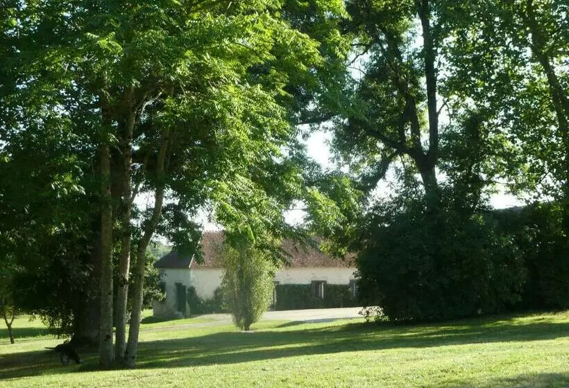 Aamiaismajoitus (B&B) Le Claveau