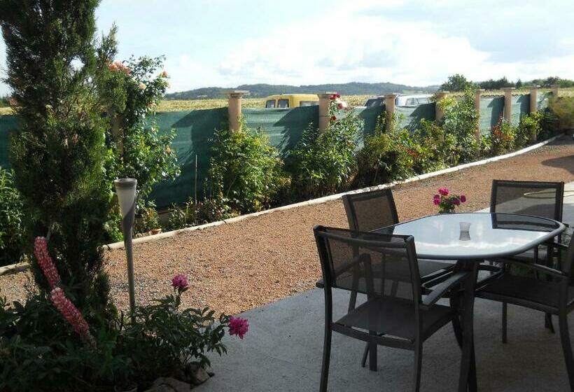 민박 Le Clos Des Malézolles