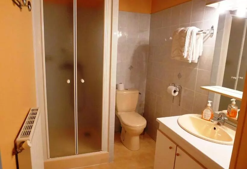 ベッドアンドブレックファースト Le Stang