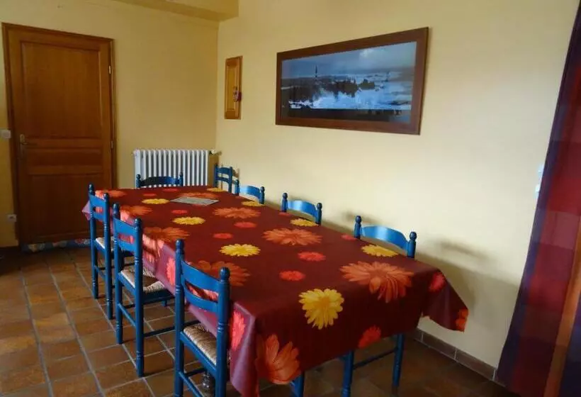 ベッドアンドブレックファースト Le Stang