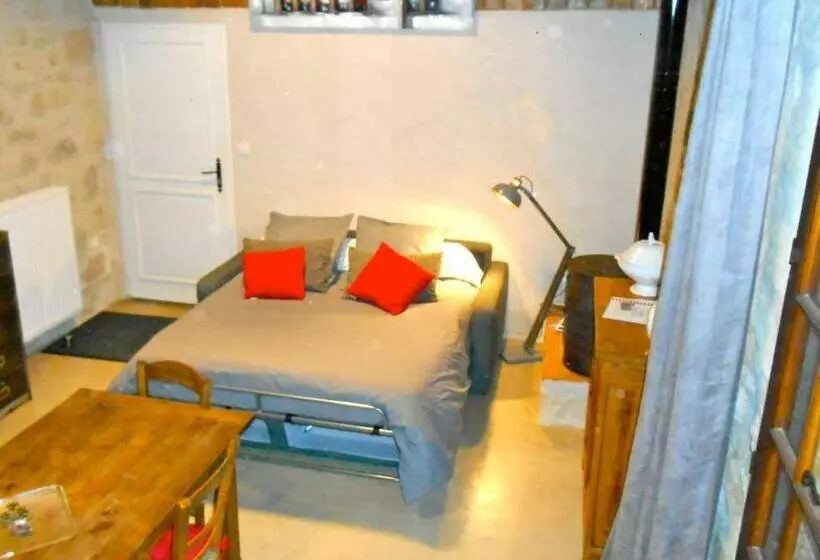 Aamiaismajoitus (B&B) Sous Les Marronniers