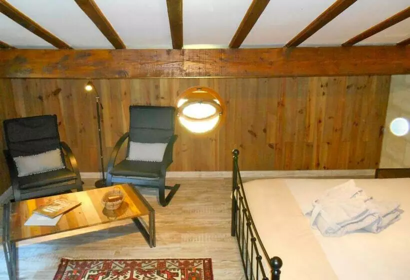 Aamiaismajoitus (B&B) Sous Les Marronniers