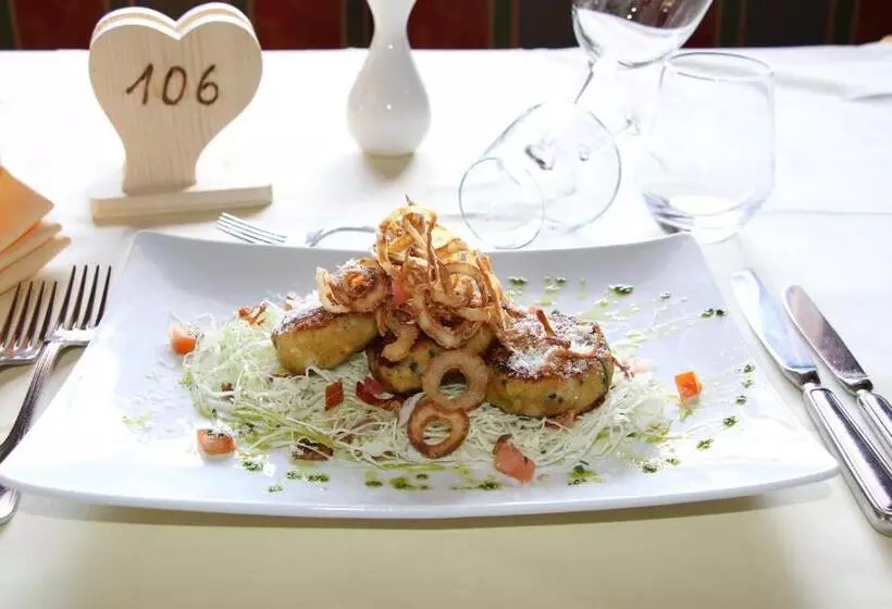 Hotelli Alpenrose Dolomites