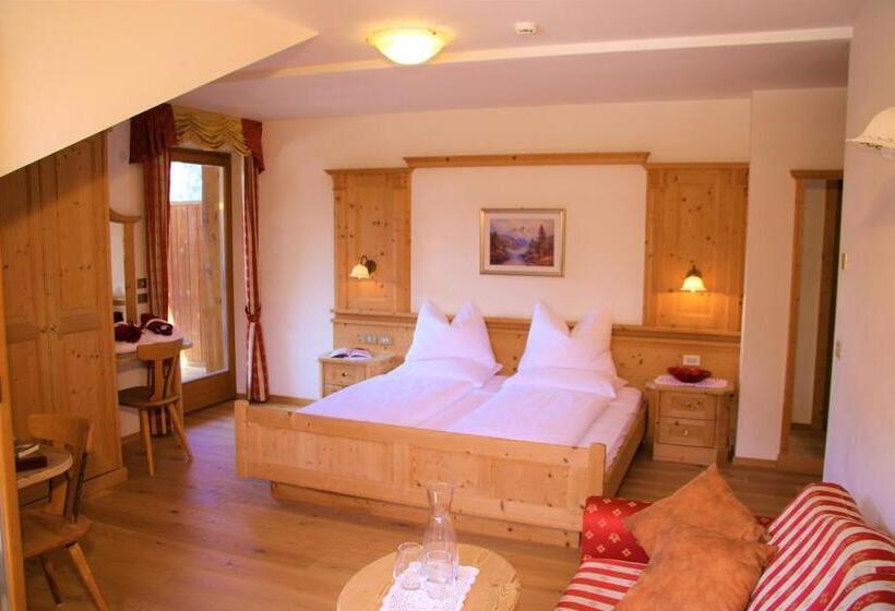 酒店 Alpenrose Dolomites