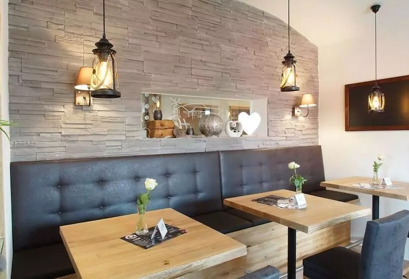 Hotelli Breitenberger Hof Inklusive Frühstück