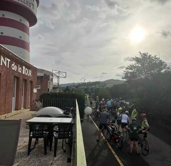 ホテル De La Tour Saint Etienne Sud