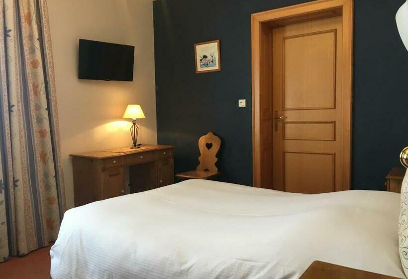 호텔 Hôtel Restaurant A La Couronne