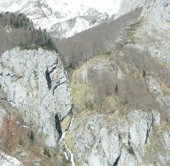 ホテル La Ferme Aux Sangliers   Micalet