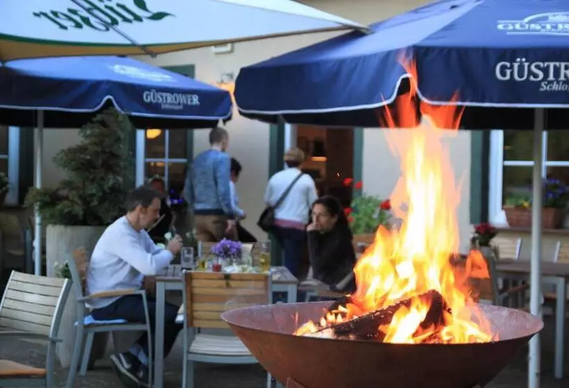 Hotelli Müritz Park