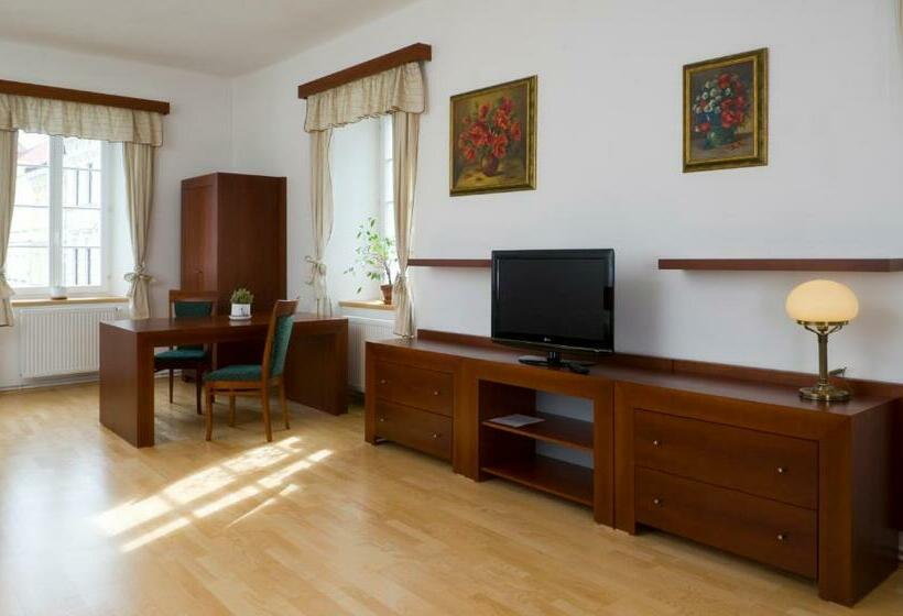 Městský Hotel Dorinka