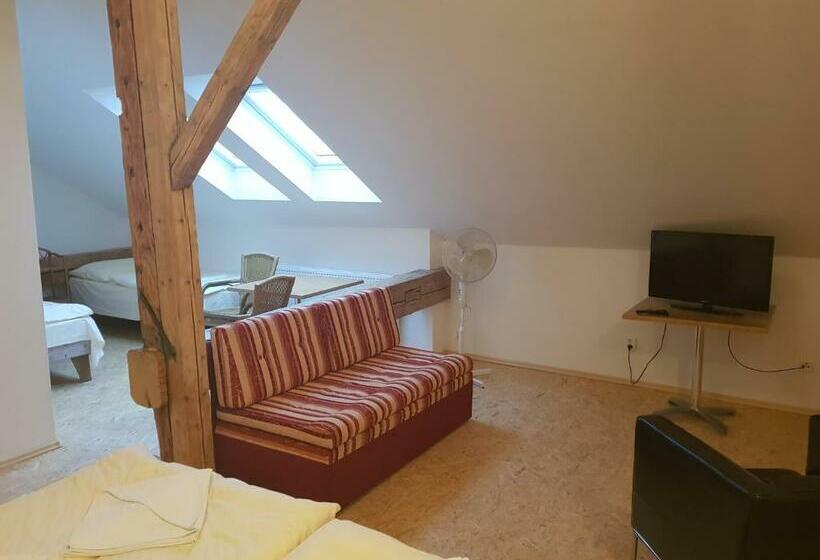 Městský Hotel Dorinka