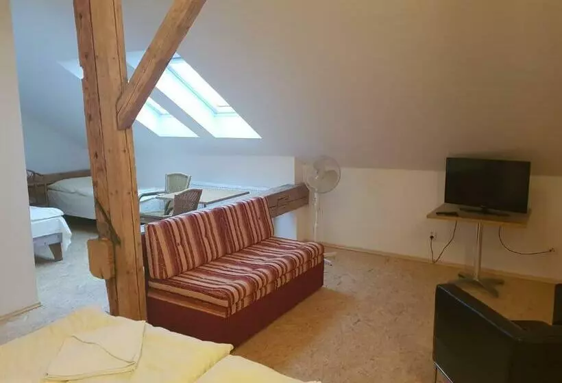 Městský Hotel Dorinka