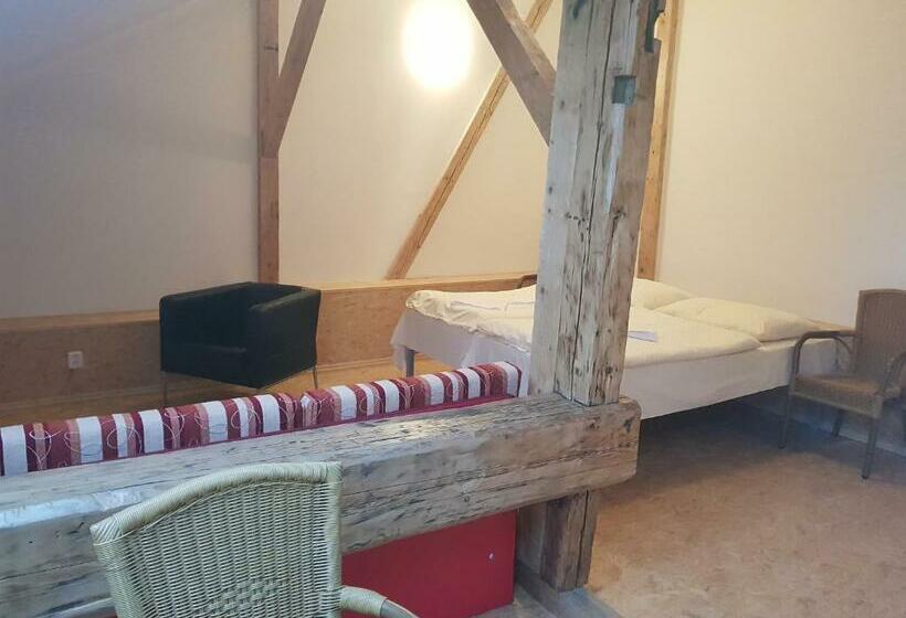 Městský Hotel Dorinka