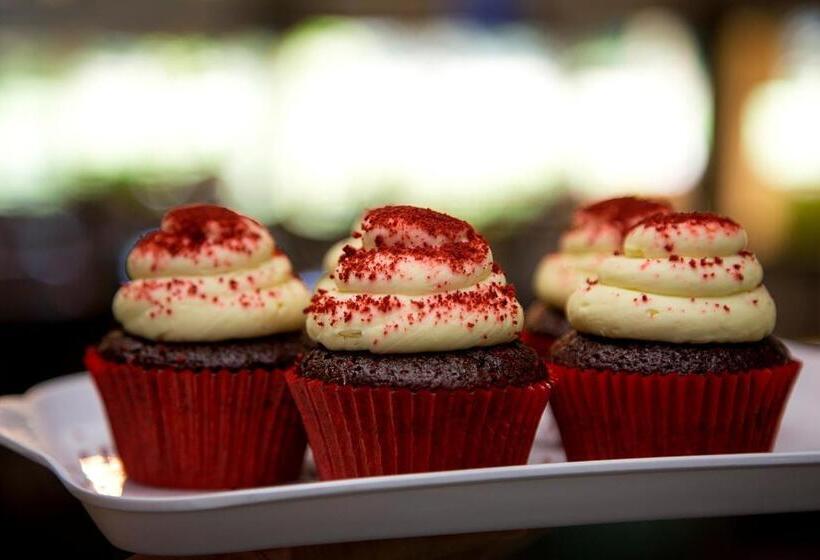 Мотель Howlong Golf Resort