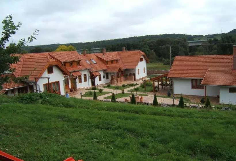 Majatalo Faluszéli Vendégház   Boncz Porta