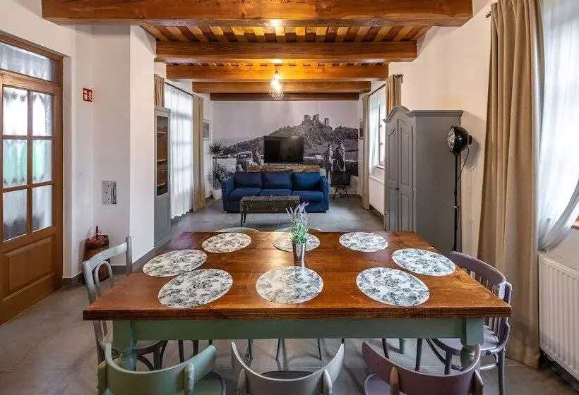 ペンション Ferrata Vendégház