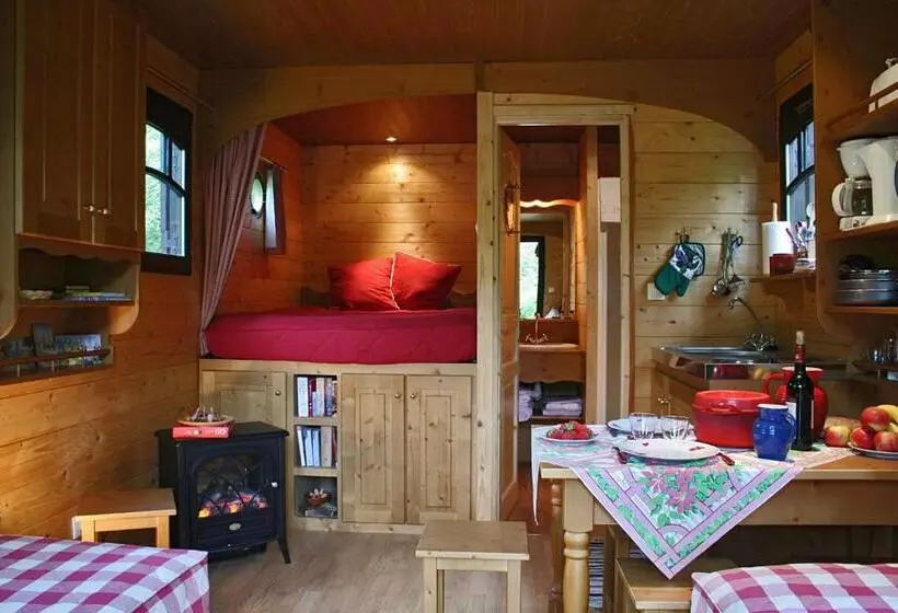 Majatalo La Maison De L'omignon